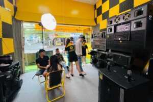 Kinh nghiệm mua loa kéo karaoke hát hay ít người biết